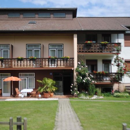 Ferienhaus Michor Latschach ober dem Faakersee Exterior photo